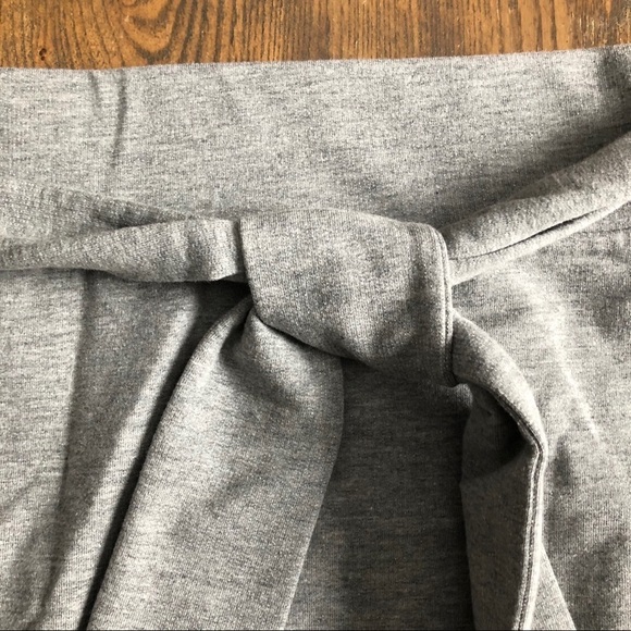 🎄Loft grey  tie skirt mini above knee SZ M NWOT - Picture 2 of 6